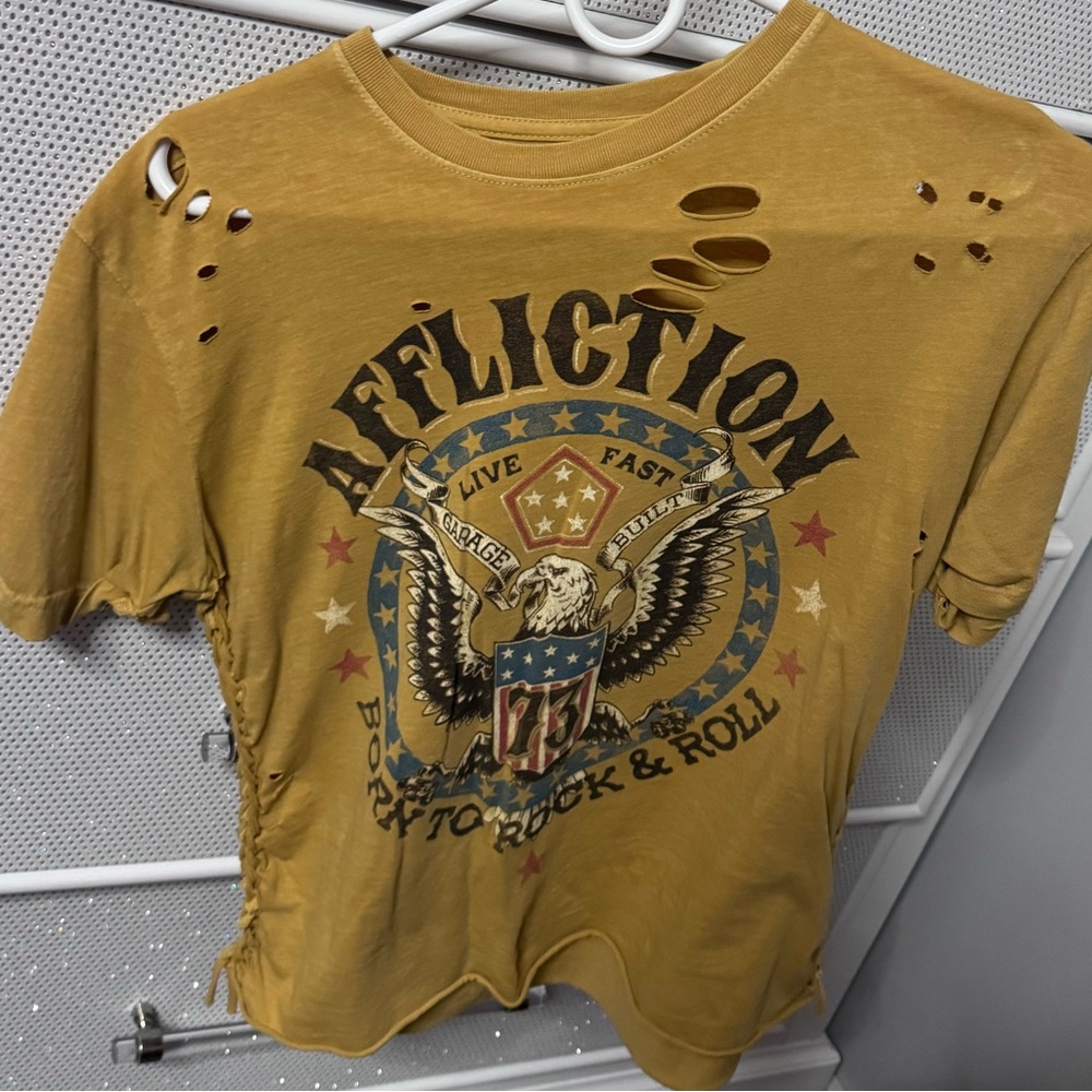 womens short sleeve shirt